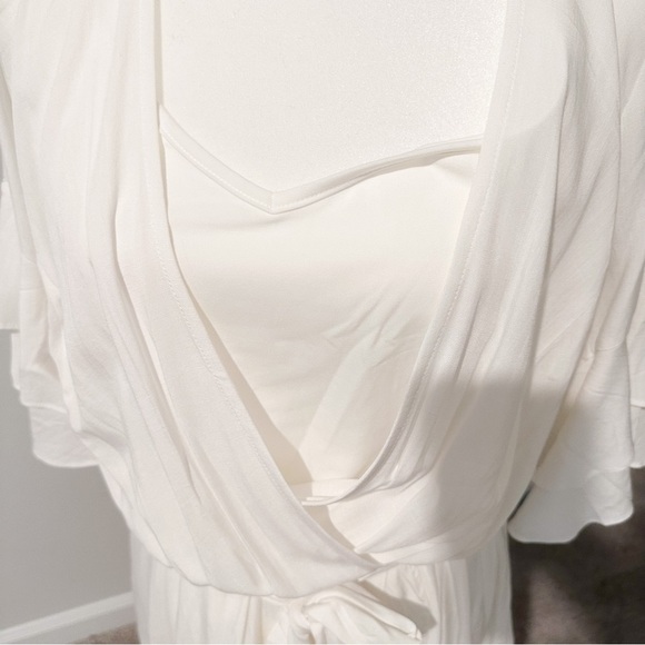 NWT City Chic White Dress XS/14 - Picture 5 of 7